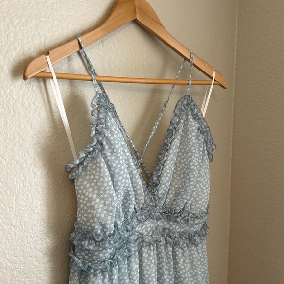 NWT, Aakaa Women’s Low Back Cami Strap Floral Print Blue & White Mini Dress, Med - Picture 3 of 6
